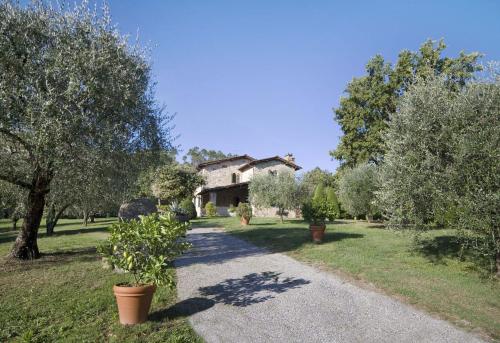 Villa Broccolo — 4-Star Luxury Hotel in Capannori, Italy