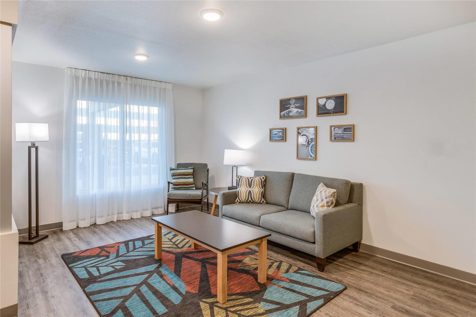 WoodSpring Suites Novi Farmington - photo 7