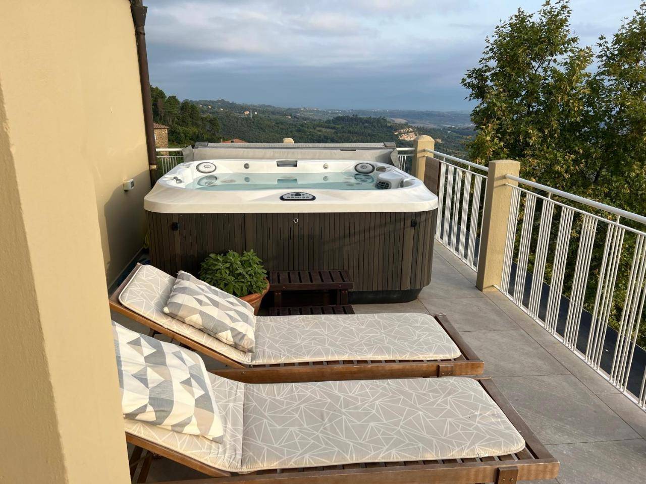 Panorama Terazza Con Jacuzzi - last minute hotel in Unknown City