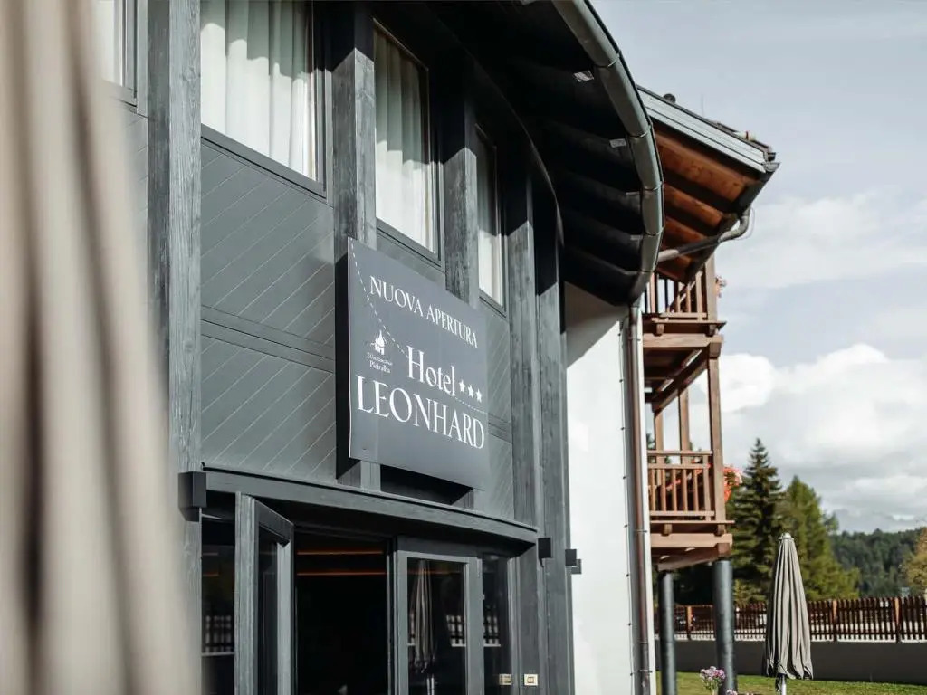 Hotel Corno Bianco - carbon neutral hotel in Nova Ponente