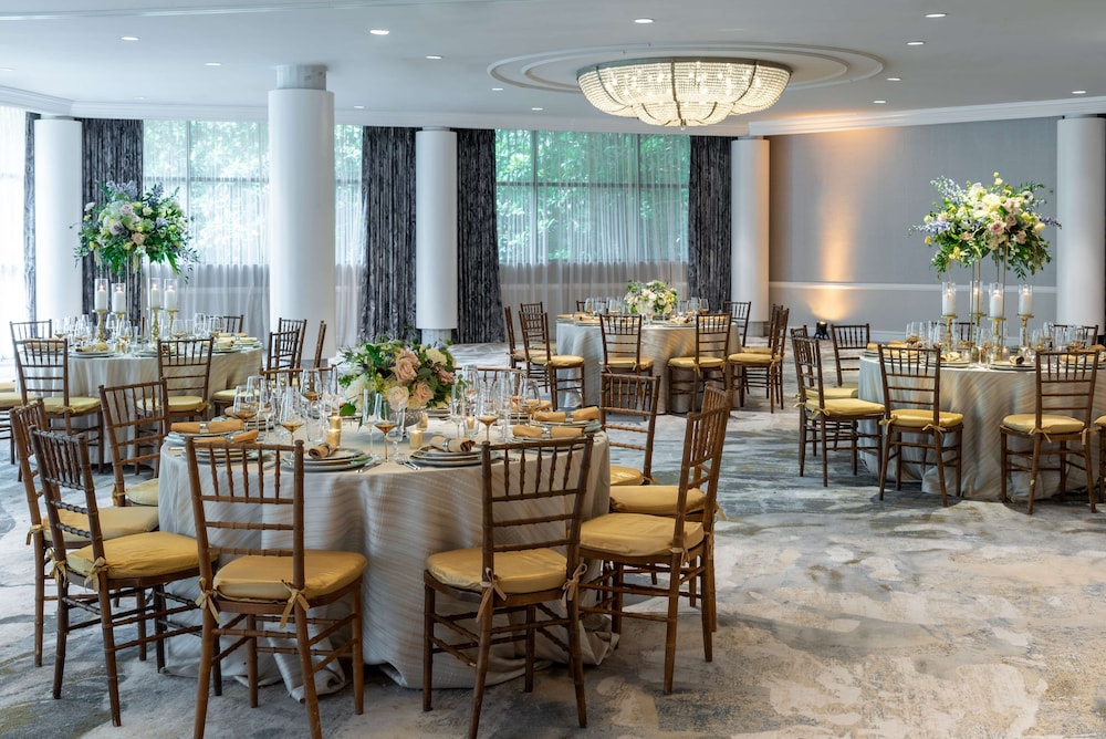 Hilton Alexandria Mark Center - photo 80