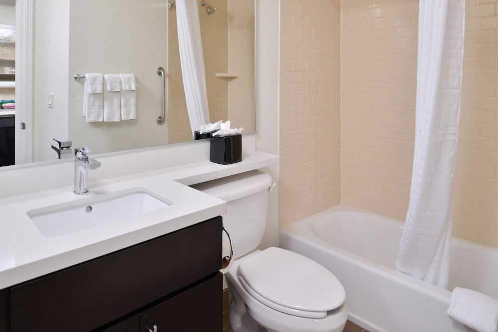 Candlewood Suites Beaumont by IHG - photo 15