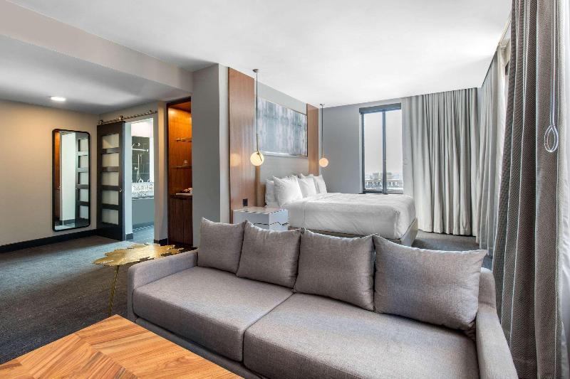 Renaissance Saint Elms Dallas Downtown - photo 47