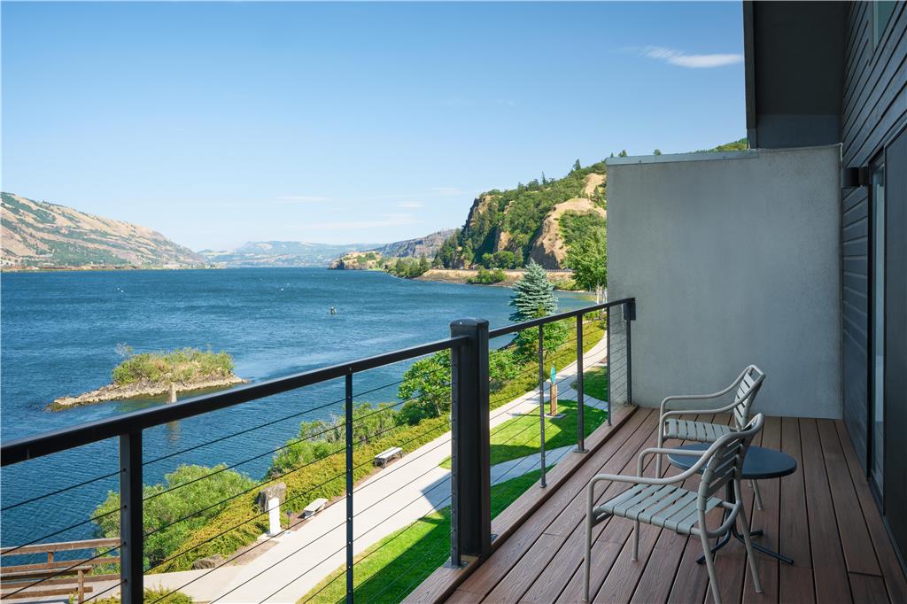 Best Western Plus Hood River Inn - photo 60