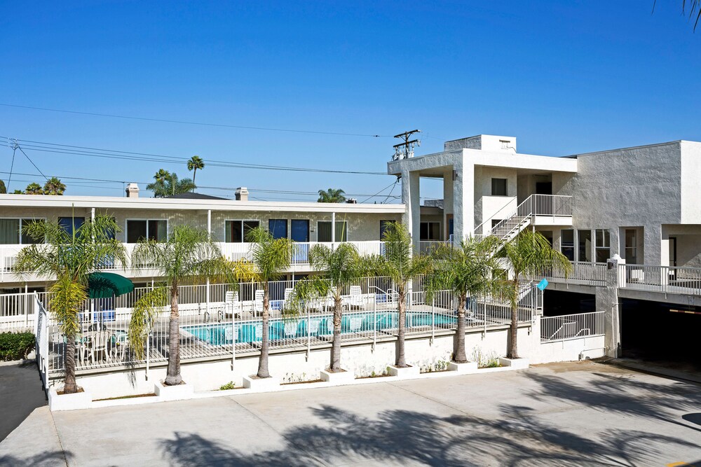 Motel 6 Costa Mesa CA Newport Beach - photo 19