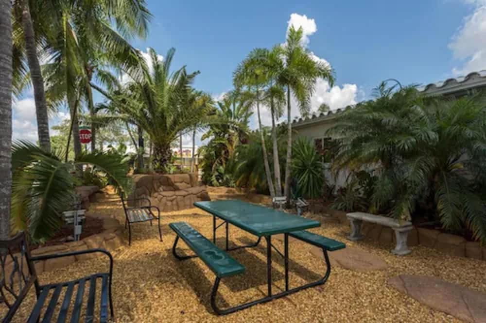 Green Seas Motel - photo 97