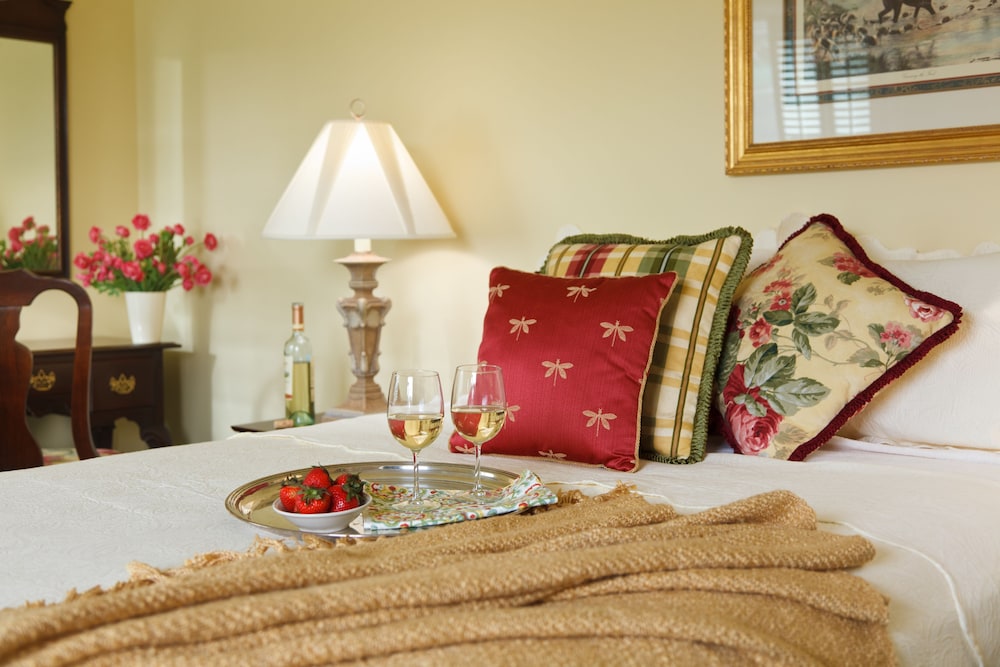 The Inn at Whitewing Farm - photo 27
