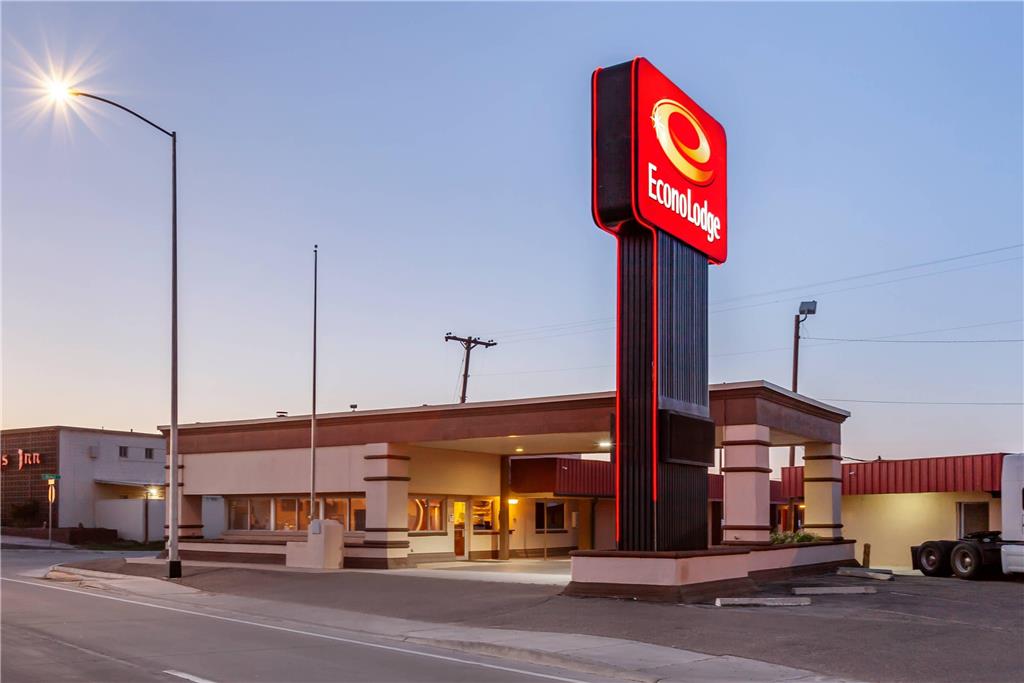 Econo Lodge Clovis - carbon neutral hotel in Clovis
