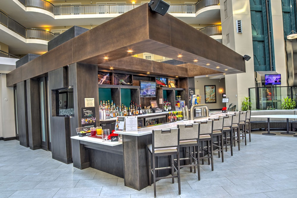 Embassy Suites by Hilton Indianapolis North - photo 34