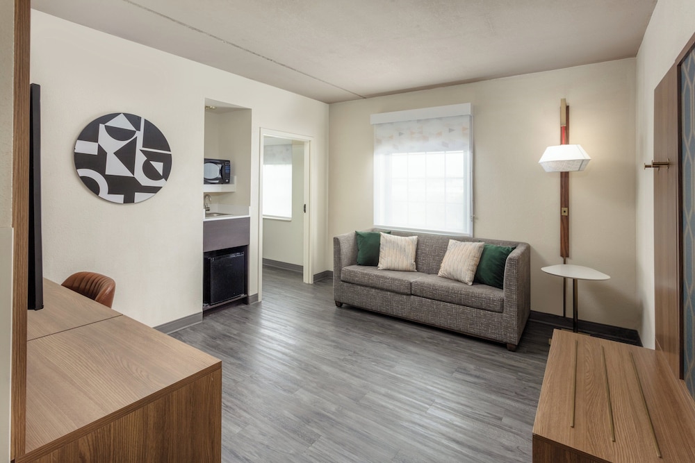 Holiday Inn Hotel & Suites Springfield I 44 by IHG - photo 11