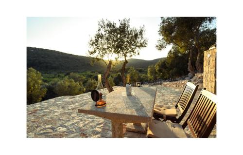 Cozy Home In Sali With House Sea View — 4-Star Luxury Hotel in Sali, Croatia