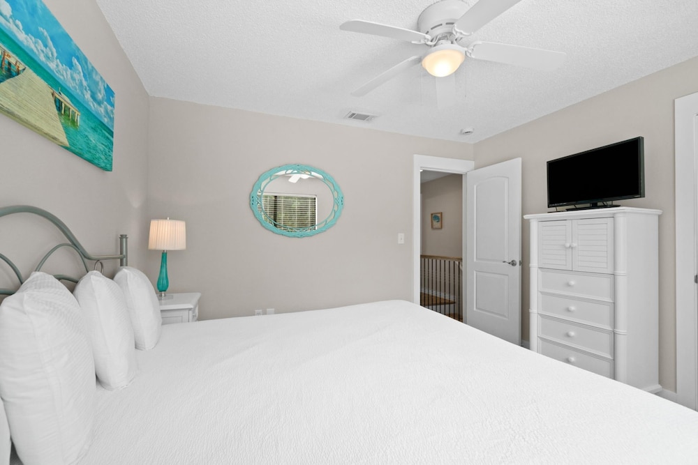 Portside Resort Pet Friendly Rentals by Panhandle Getaways - photo 19