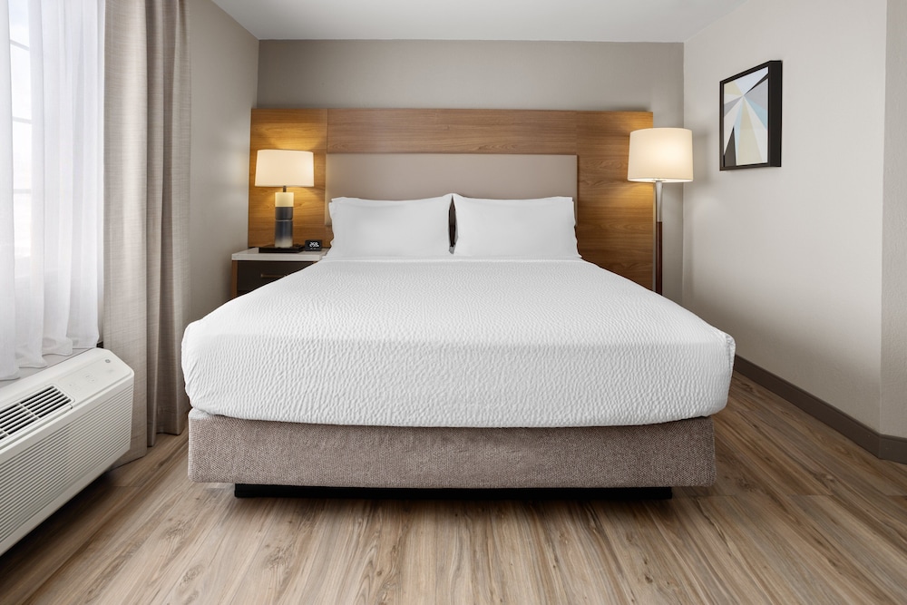 Candlewood Suites Richmond South by IHG - photo 31