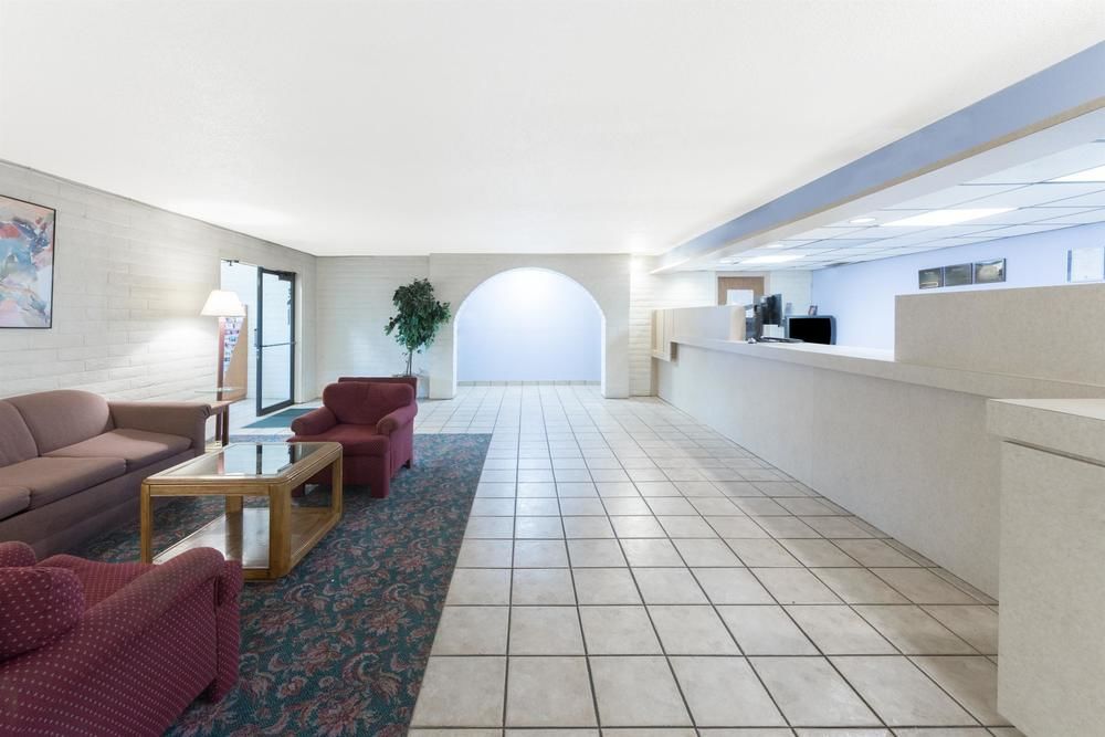 Howard Johnson - photo 17