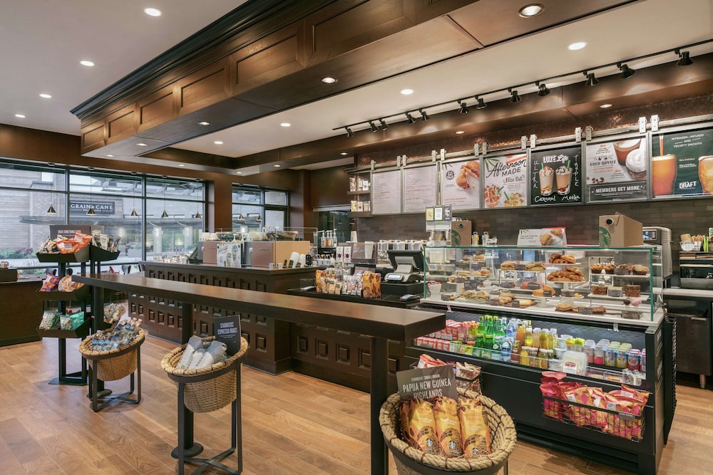 Embassy Suites by Hilton Berkeley Heights - photo 41