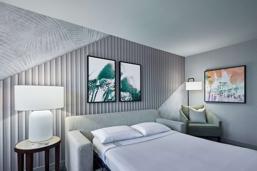 Hotel Fera Anaheim a DoubleTree by Hilton - photo 12