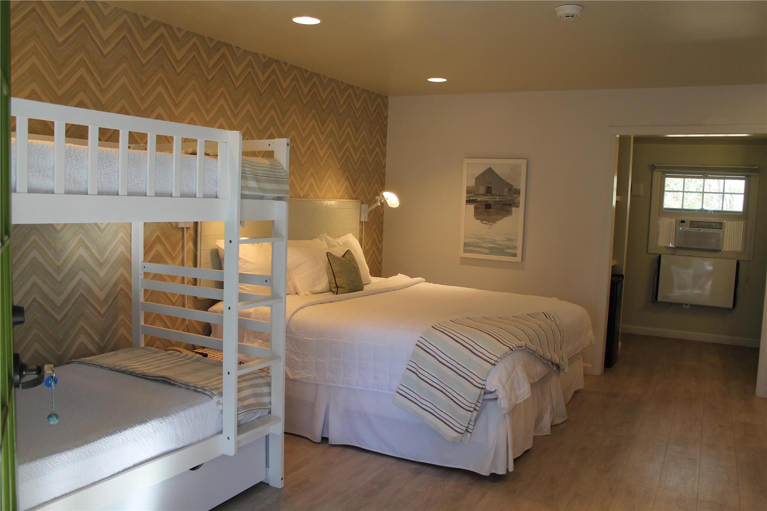 The Lodge at the Cove - photo 46