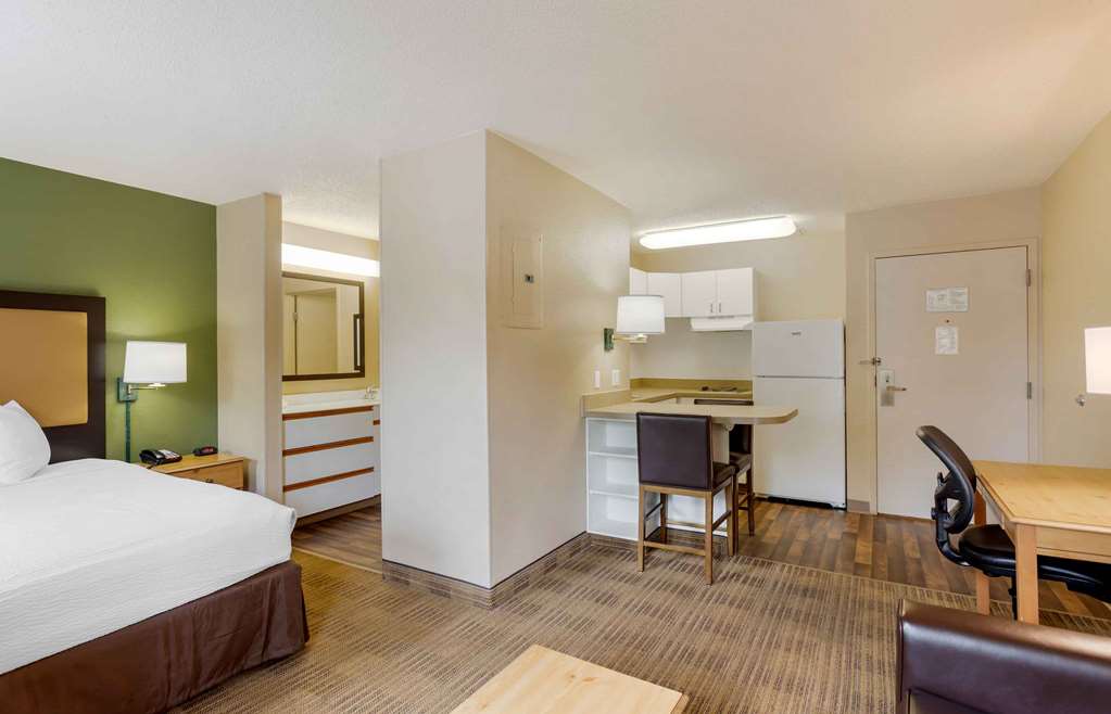 Extended Stay America Suites Memphis Germantown - photo 42