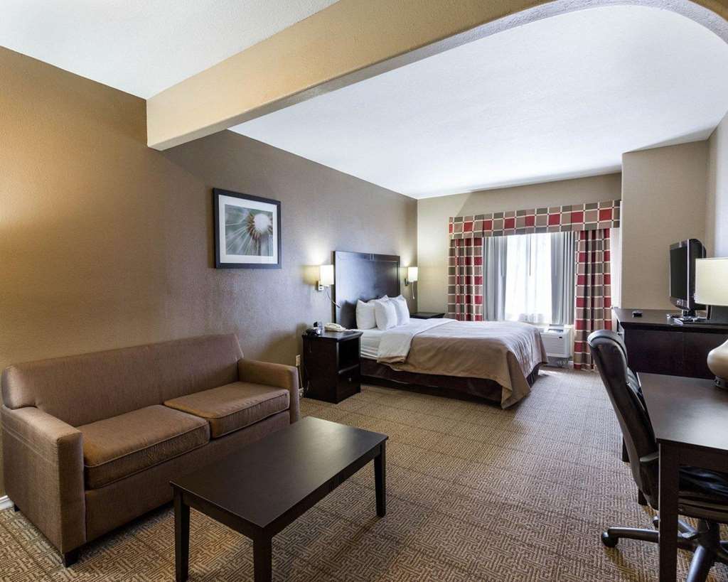 Quality Suites Houston NW Cy Fair - photo 20