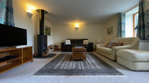 Kerrowdown Cottage Self Catering for 4 in the Highlands — 4-Star Luxury Hotel in Drumnadrochit, United Kingdom