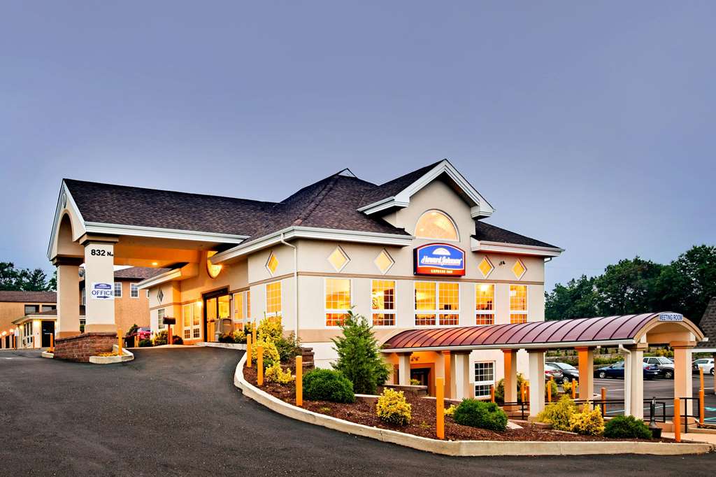 Howard Johnson by Wyndham Blackwood Near Philadelphia - featured photo