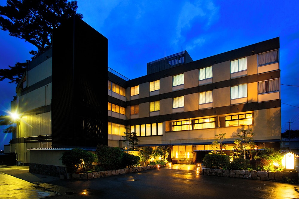Yoimachi No Yado Hagiichirin - carbon neutral hotel in Hagi