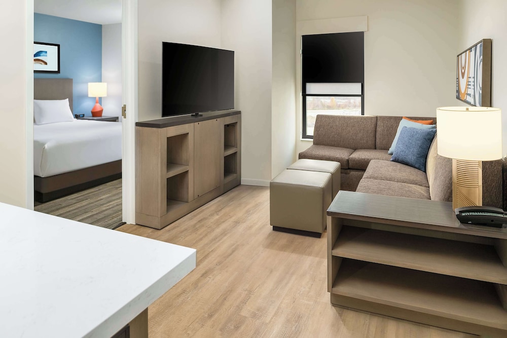 Hyatt House Auburn Hills Detroit - photo 17