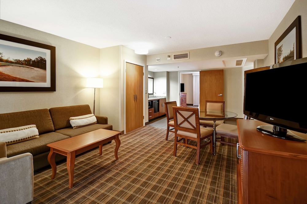 Embassy Suites Greenville Golf Resort & Conference Center - photo 17