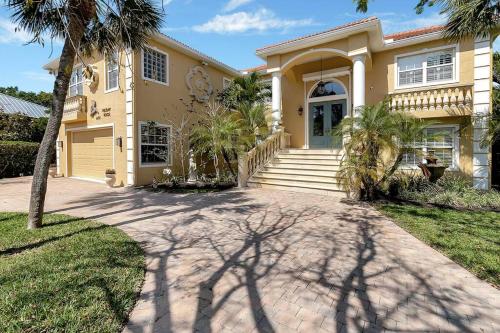 Pelican Nest Private Beach Bay Access Pool — Englewood