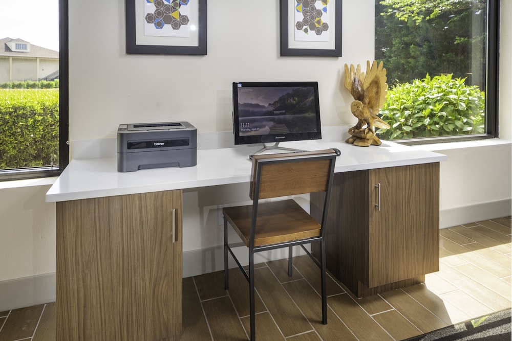 Holiday Inn Express Clayton by IHG - photo 19