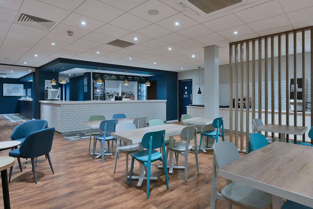 Travelodge Bristol Mitchell Lane