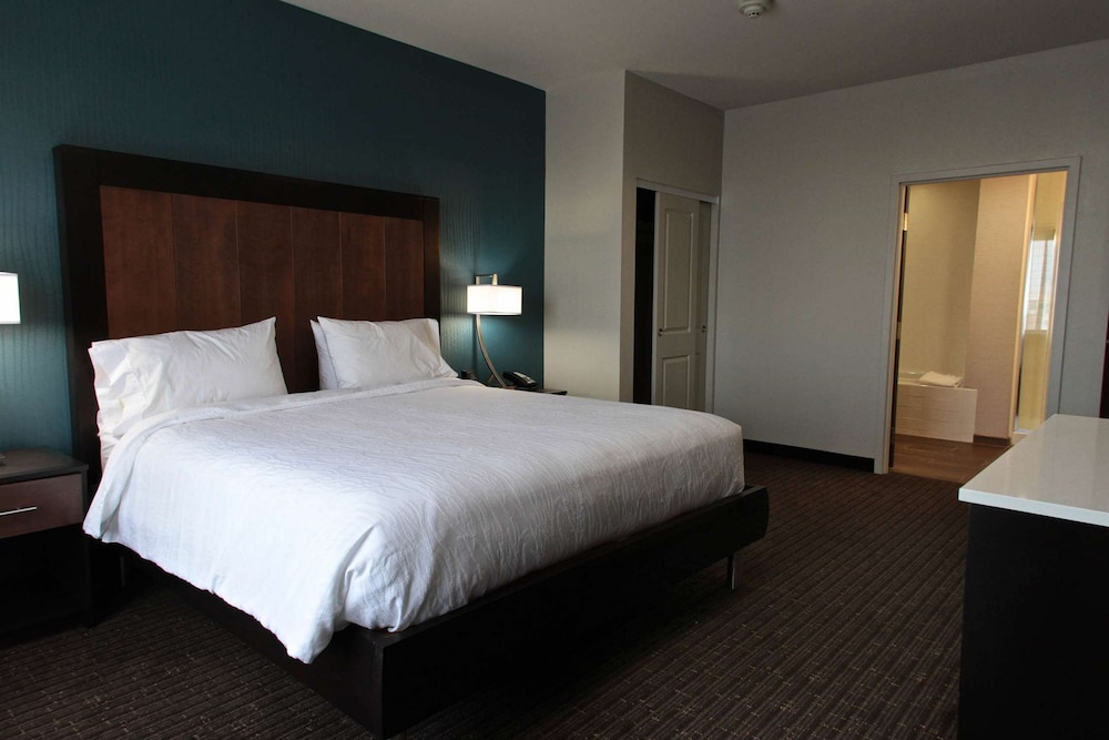 Hilton Garden Inn Victoria - photo 17