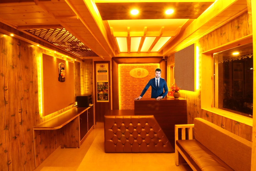 Lords Grey Deluxe - last minute hotel in Shimla