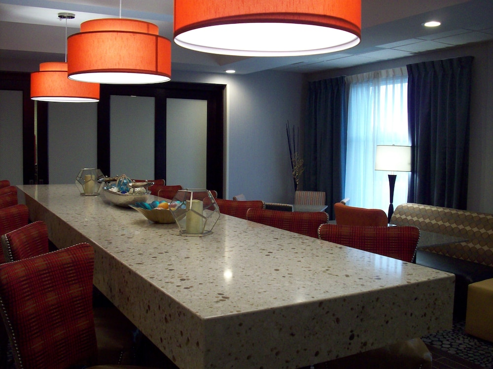 Hampton Inn Suffolk - photo 5