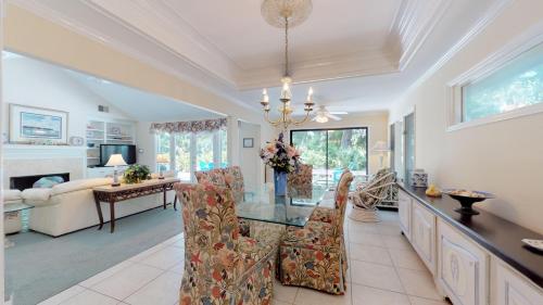 32 Heath Dr - photo 6