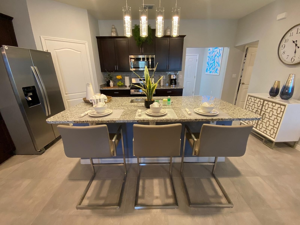 Stunning 5Bd w Pool Close to Disney @ Solterra 7829 - photo 11