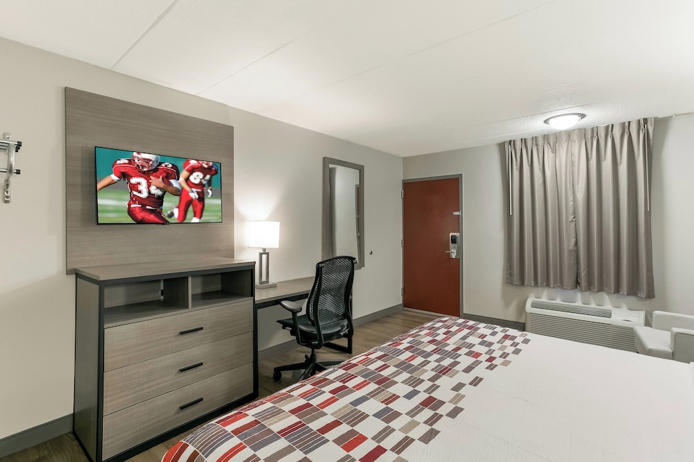 Red Roof Inn Baltimore - photo 6