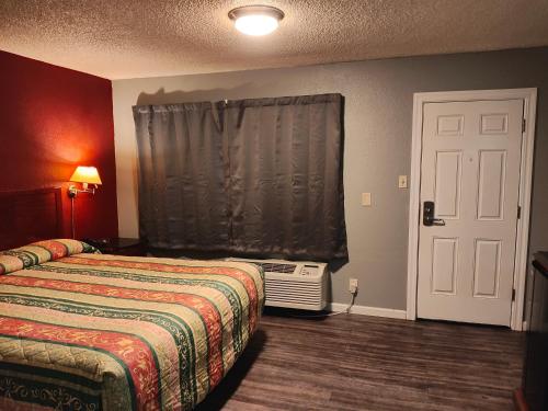 Economy Inn Richmond - photo 27