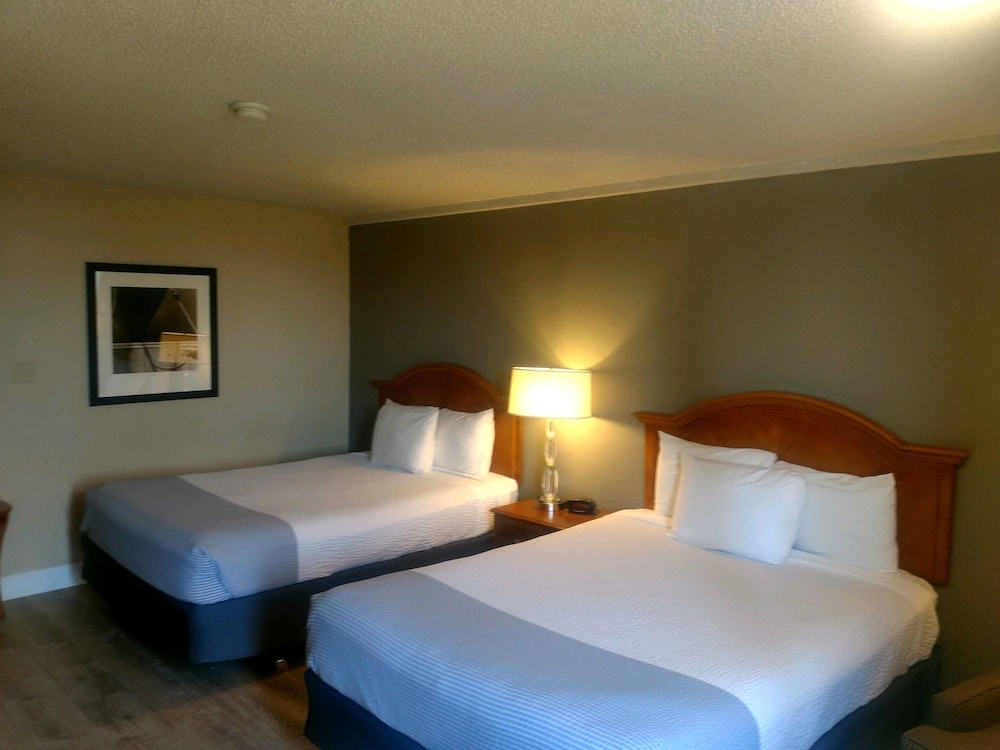 Inn At The Convention Center - photo 5