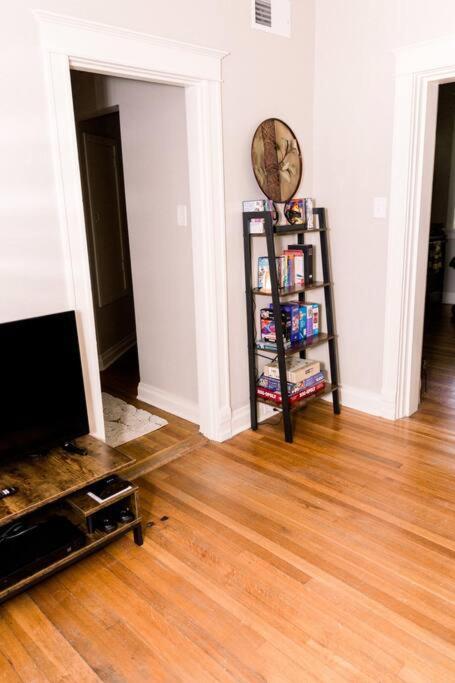 Charming New Orleans Style Apartment with Gated Courtyard — 4-Star Luxury Hotel in Little Rock, United States
