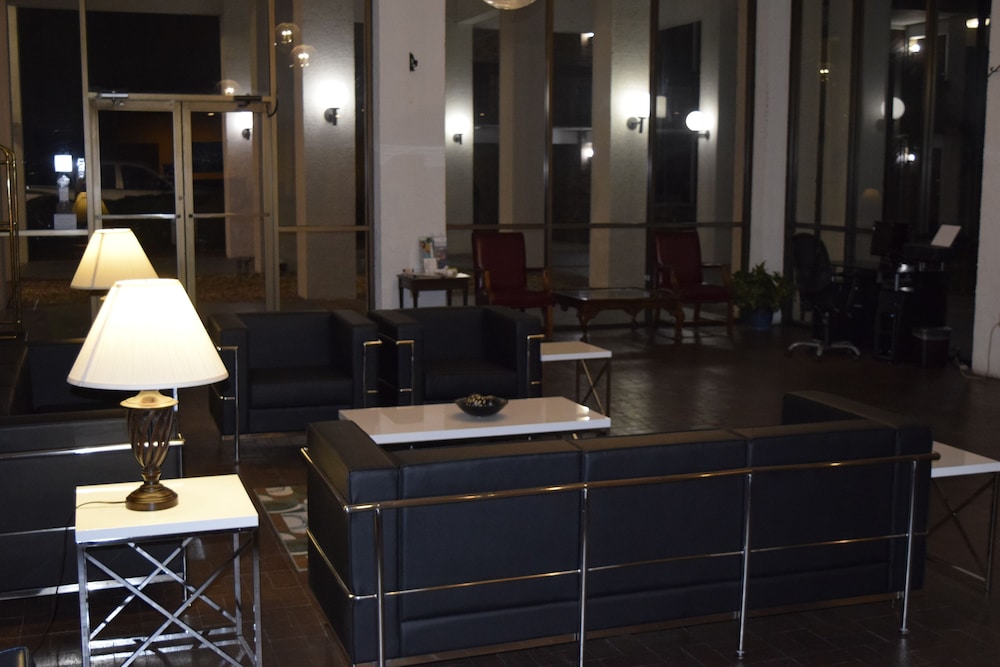 The Landmark Inn - photo 5