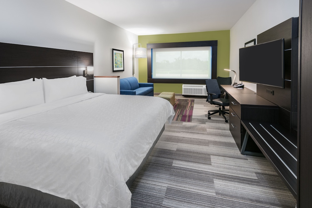 Holiday Inn Express & Suites Bryan College Station by IHG - photo 6