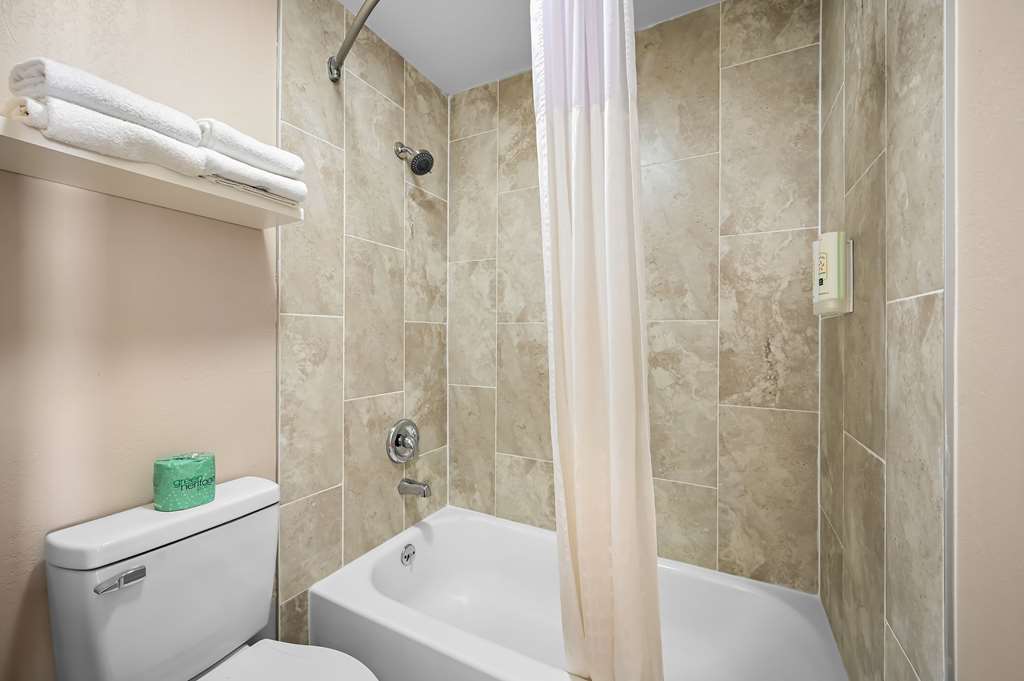 Quality Inn Fort Myers Cape Coral - photo 20