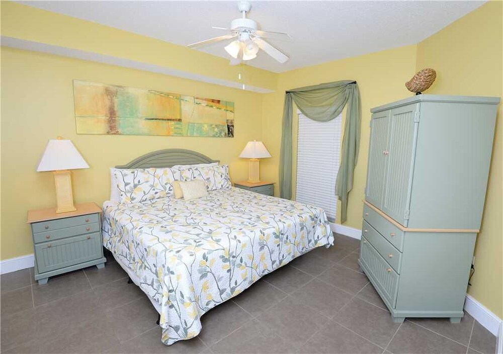 Majestic 2202 West Tower 1 Four Bedroom Condo - photo 9