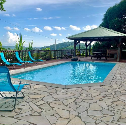 Sissi Appart T3 spacieux et élégant — 4-Star Luxury Hotel in Ducos, Martinique