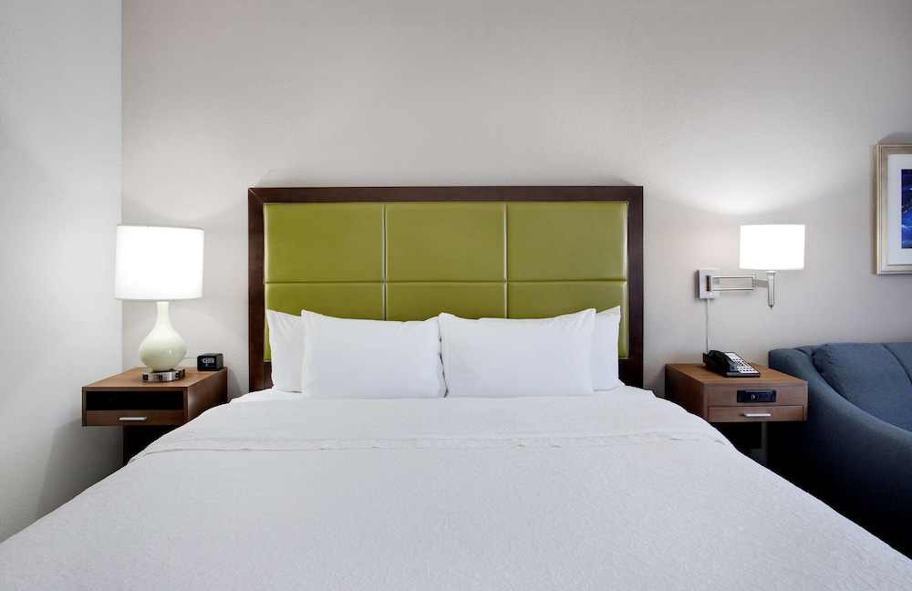 Hampton Inn by Hilton Middletown - photo 15
