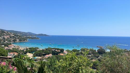 Vue Mer a Couper Le Souffle in Le Lavandou, France