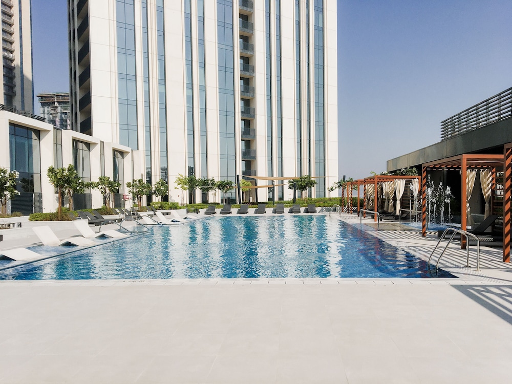 Nasma Luxury Stays Harbour Gate T1 — 4-Star Luxury Hotel in Dubai, United Arab Emirates
