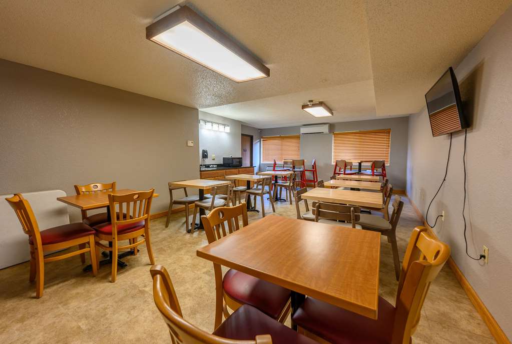AmericInn by Wyndham Monroe - photo 20