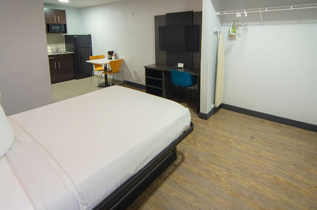 Studio 6 Extended Stay Coral Springs FL Fort Lauderdale - photo 26